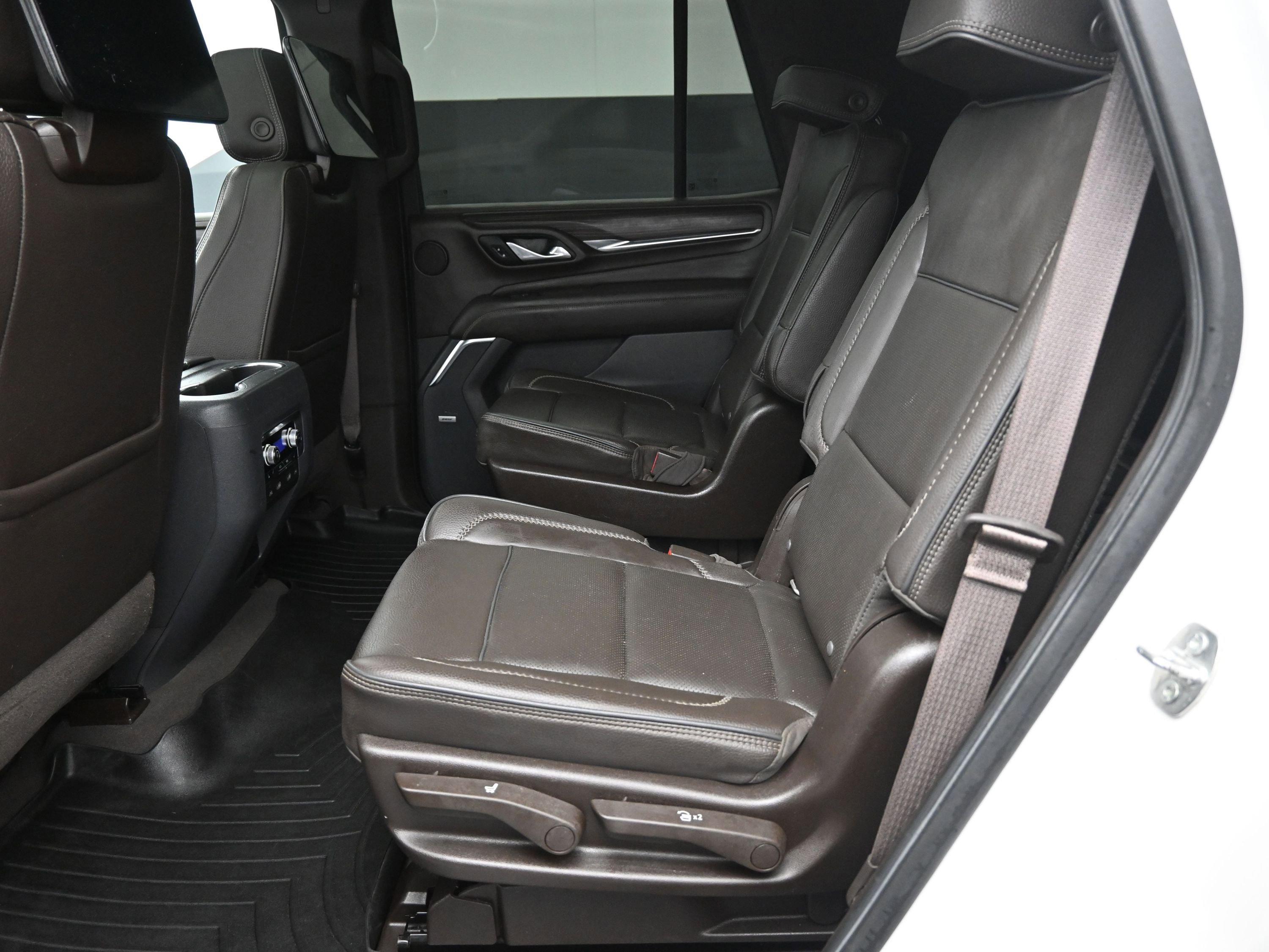 Used 2021 GMC Yukon Denali image 15