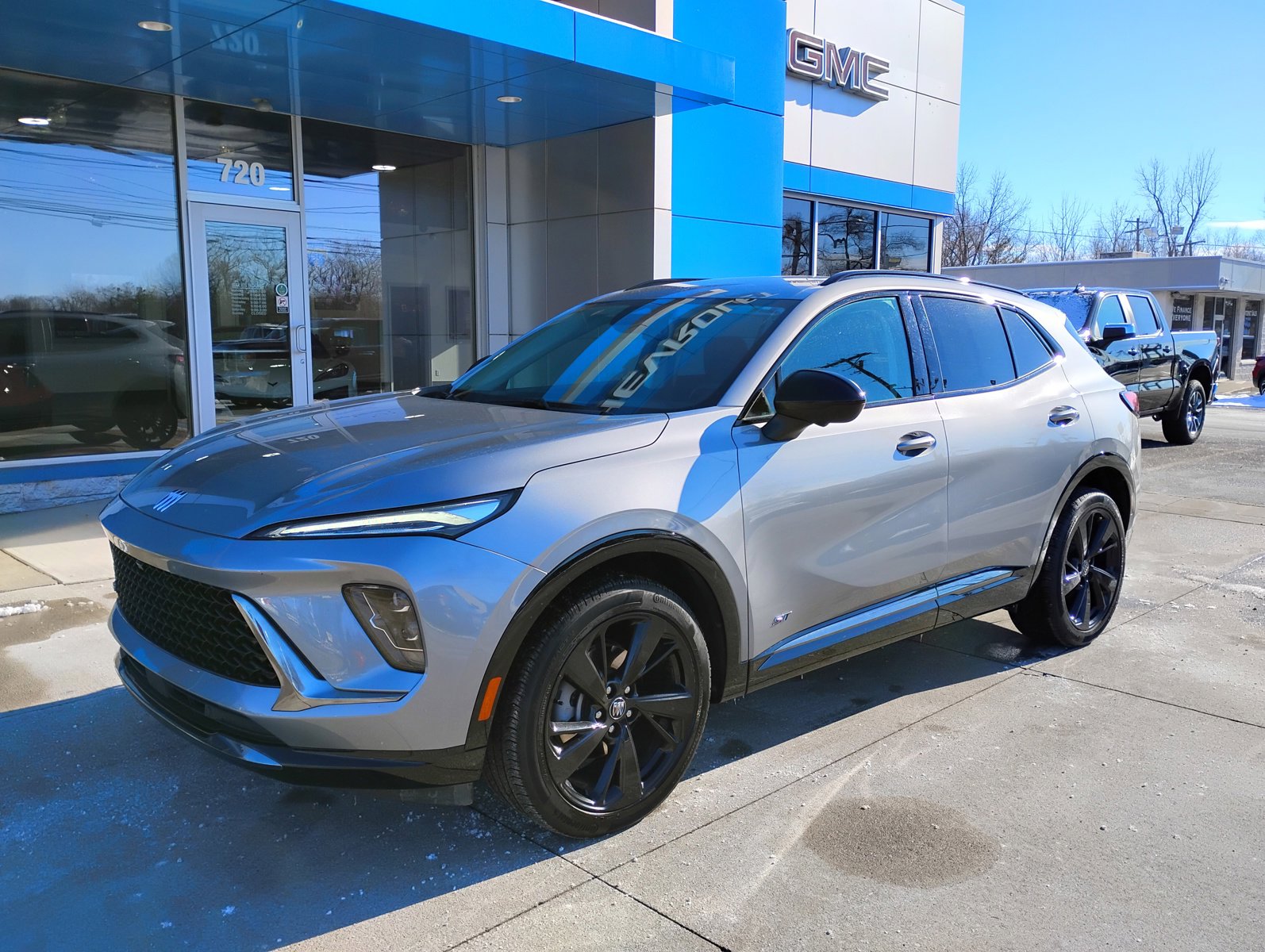 Used 2025 Buick Envision Sport Touring image 30