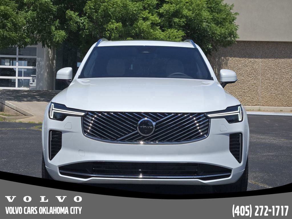 Used 2026 Volvo XC90 B6 Plus w/ Protection Package Premier image 2