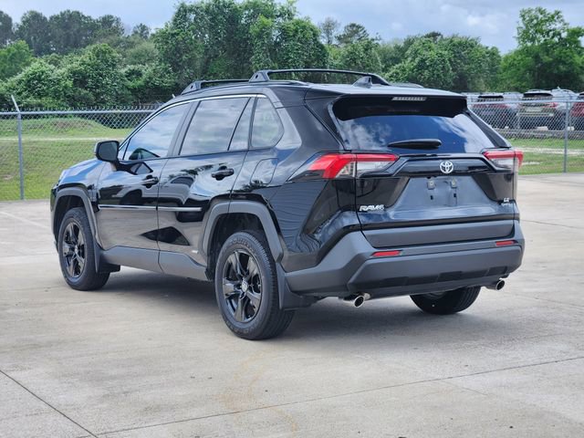 Used 2025 Toyota RAV4 LE AWD/4WD image 5