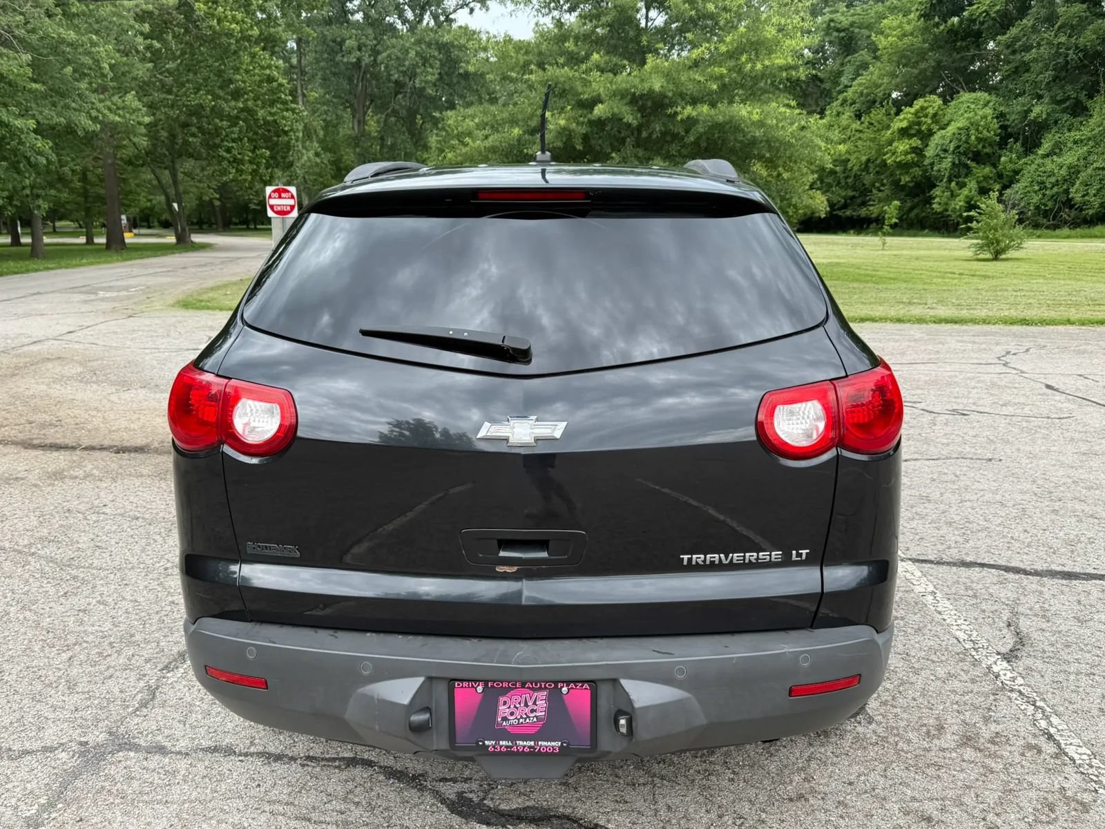 Used 2010 Chevrolet Traverse LT AWD/4WD image 6