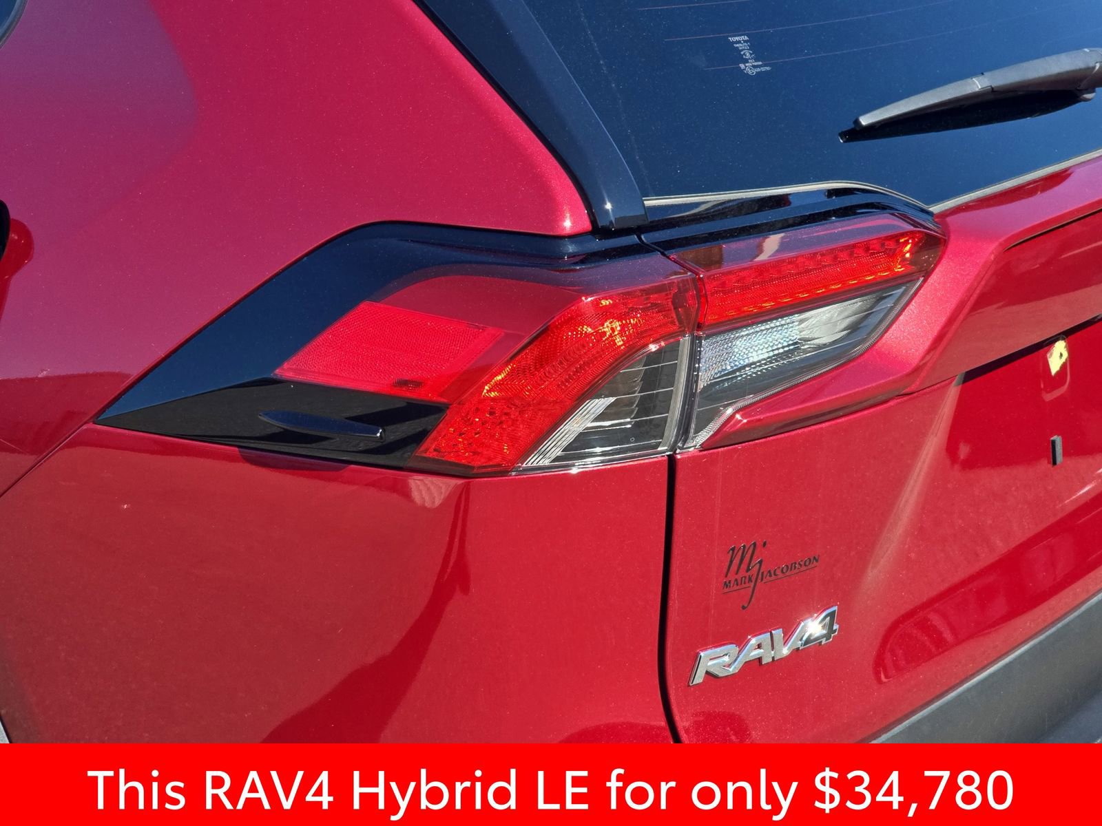 Used 2025 Toyota RAV4 LE AWD/4WD image 39