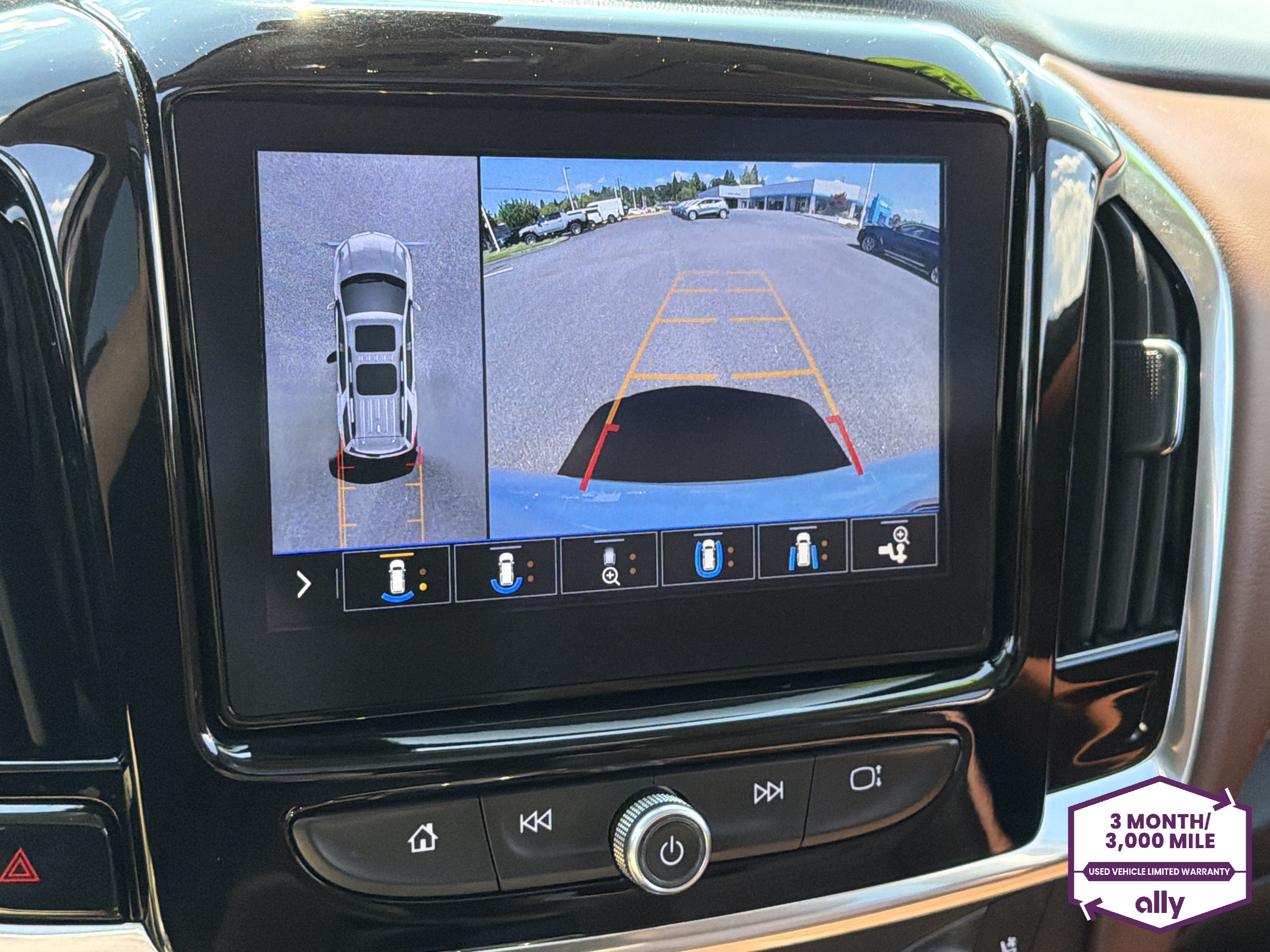 Used 2021 Chevrolet Traverse High Country AWD/4WD image 23