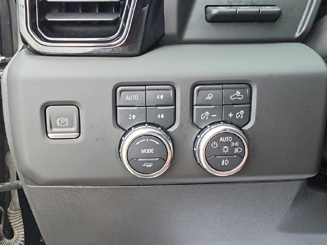 Certified 2022 GMC Sierra 1500 AT4 w/ AT4 Premium Package AWD/4WD image 25