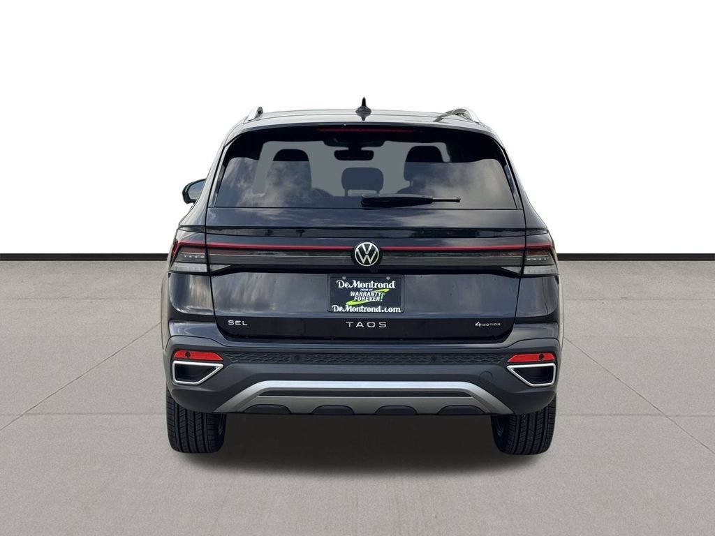 Used 2025 Volkswagen Taos SEL AWD/4WD image 6