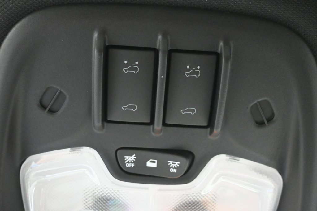 New 2026 GMC Canyon AT4 w/ Technology Plus Package AWD/4WD image 20