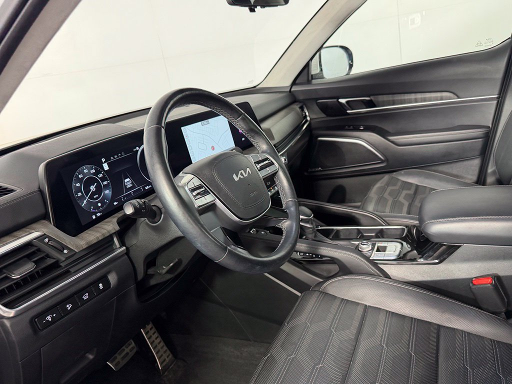 Used 2024 Kia Telluride SX Prestige w/ Towing Package AWD/4WD image 11