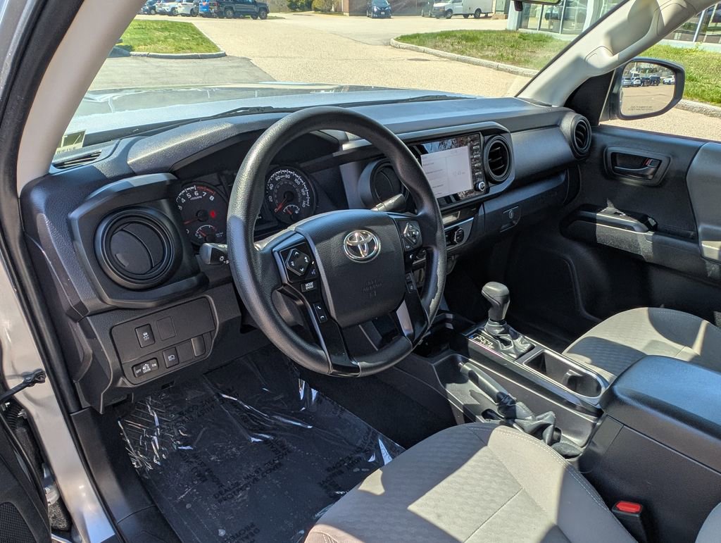Used 2022 Toyota Tacoma SR AWD/4WD image 16