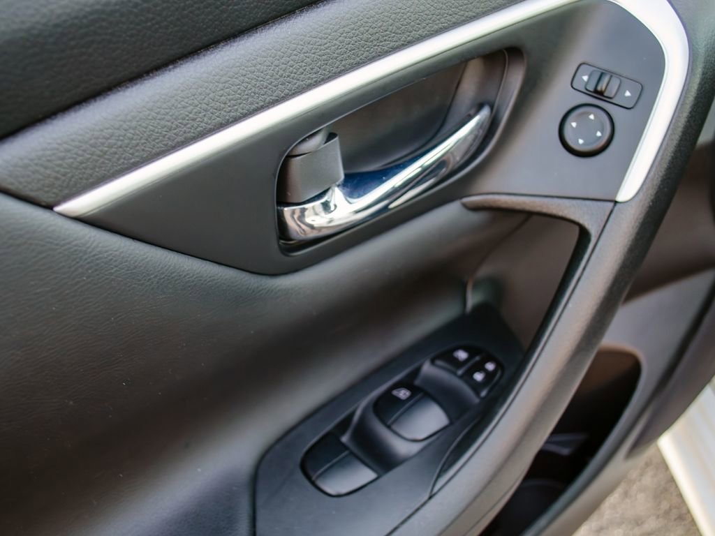 Used 2017 Nissan Altima 2.5 S w/ Power Driver Seat Package image 25