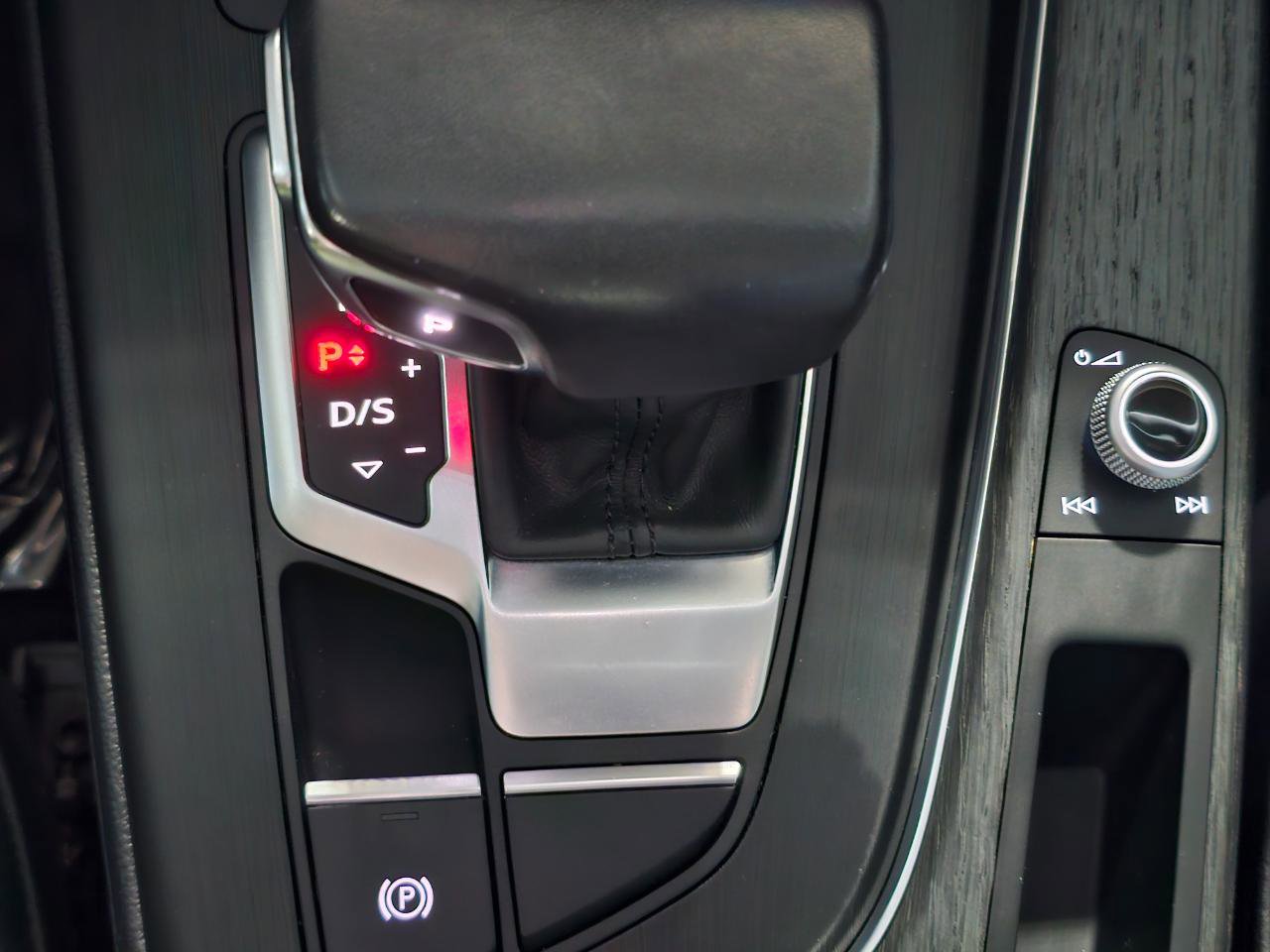 Used 2018 Audi A4 2.0T Ultra Premium w/ Convenience Package image 49