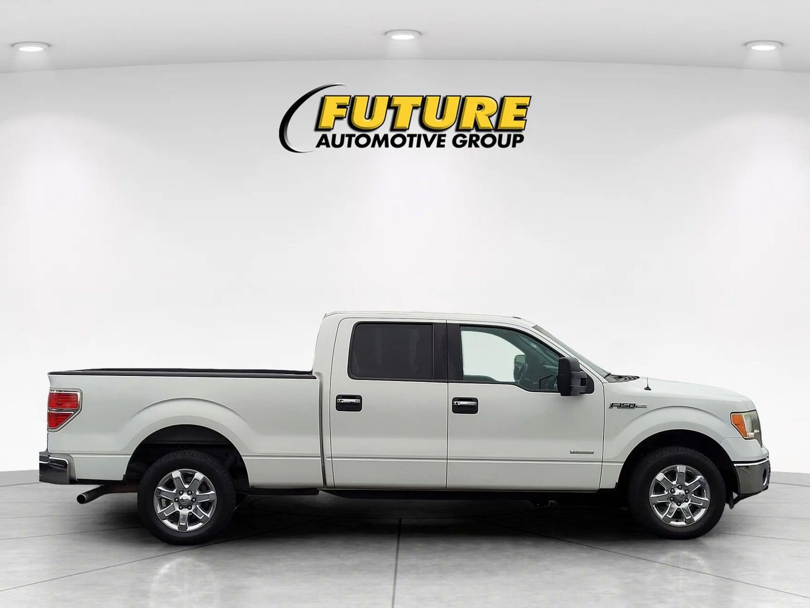 Used 2013 Ford F150 XLT w/ Luxury Equipment Group image 8
