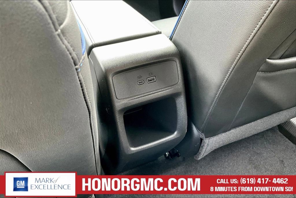 Used 2025 Buick Envista Sport Touring image 10