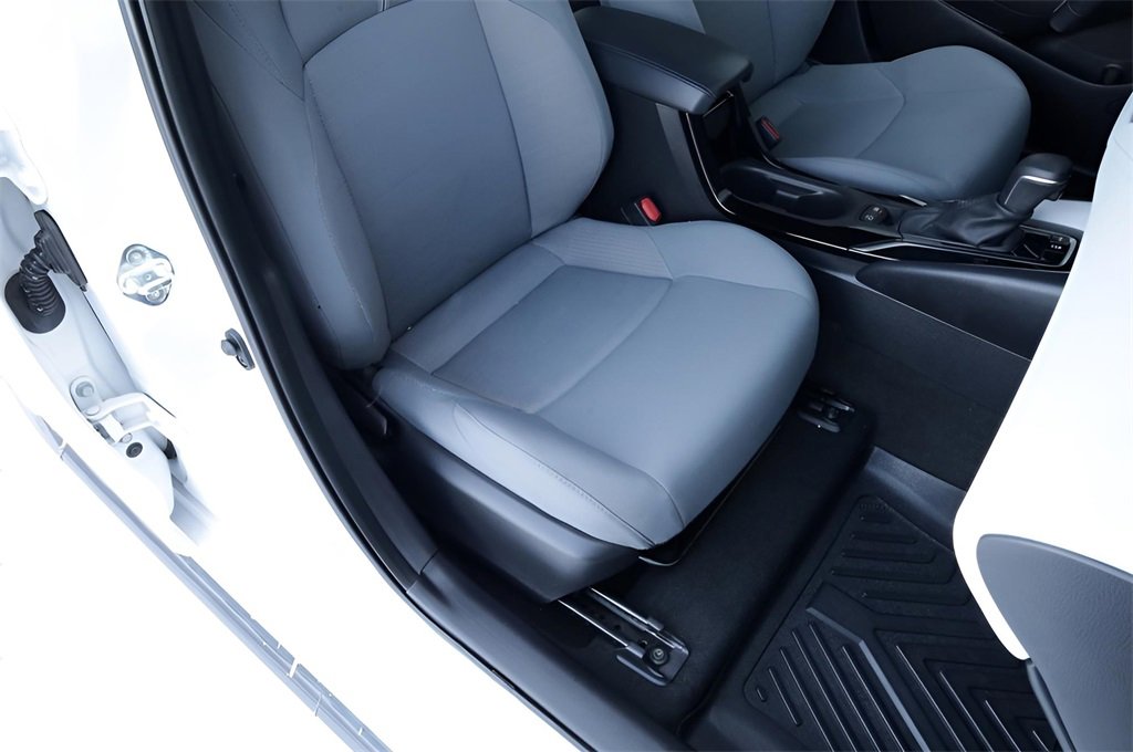 Certified 2022 Toyota Corolla SE w/ Carpet Mat Package (TMS) image 24