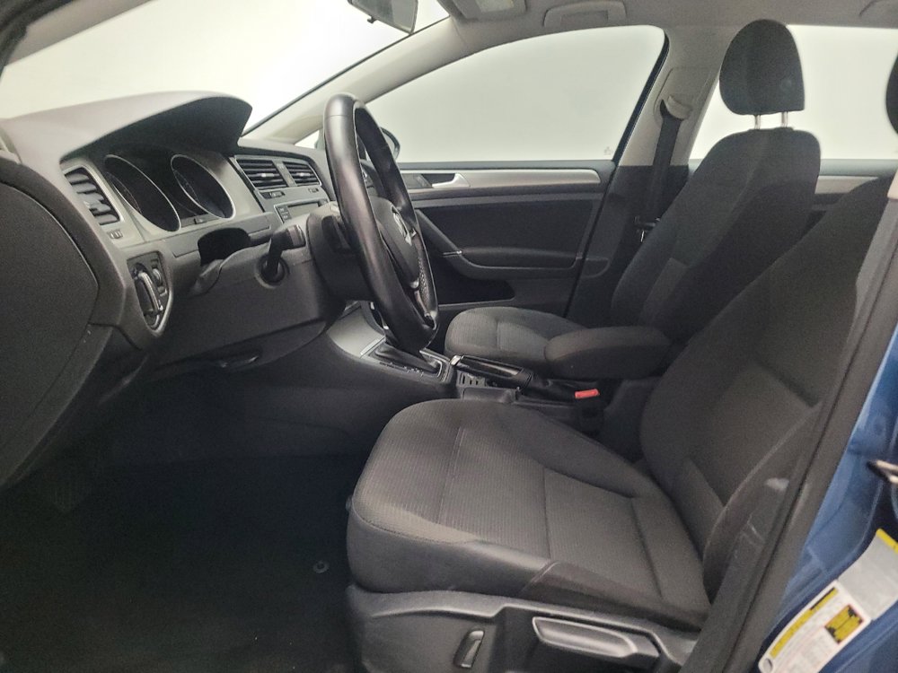 Used 2016 Volkswagen Golf S FWD image 17