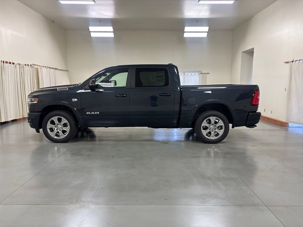 New 2026 RAM 1500 4x4 Crew Cab image 4