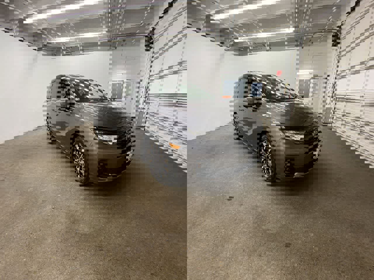 Used 2026 Honda Odyssey Elite image 8