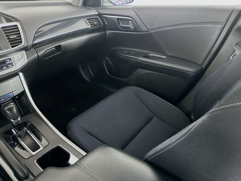 Used 2015 Honda Accord Sport image 27