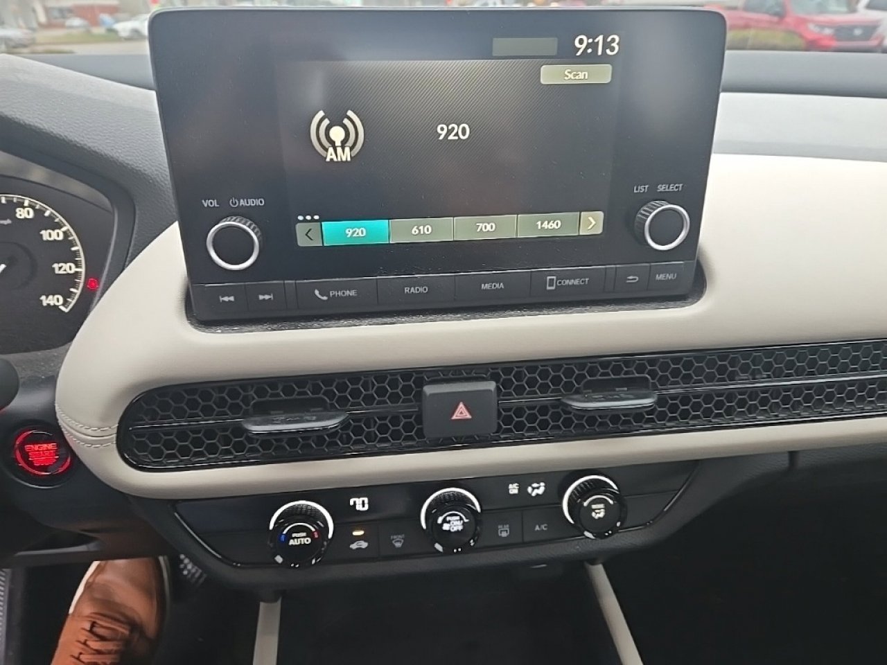 Used 2023 Honda HR-V LX image 25