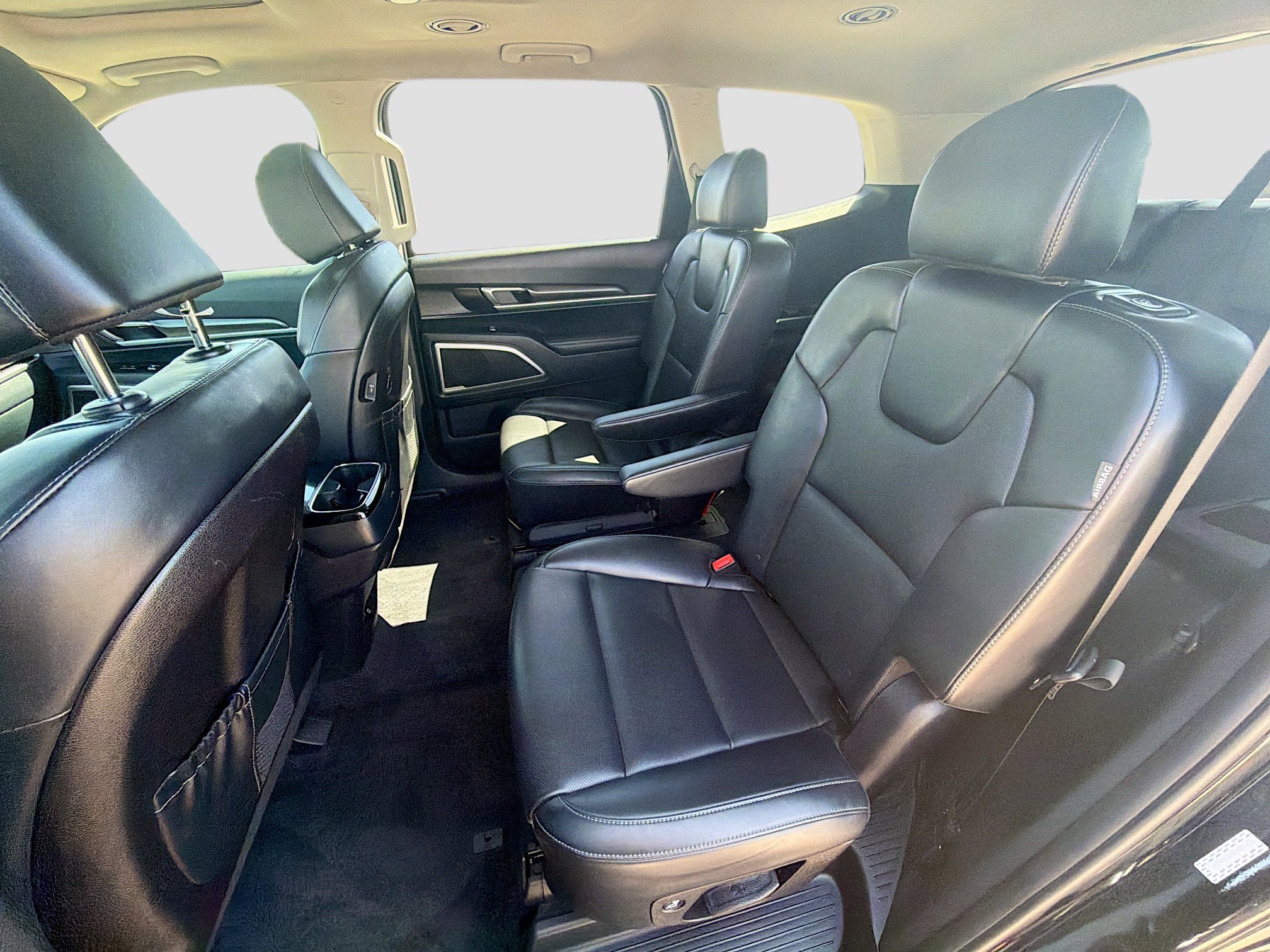 Used 2025 Kia Telluride S AWD/4WD image 30