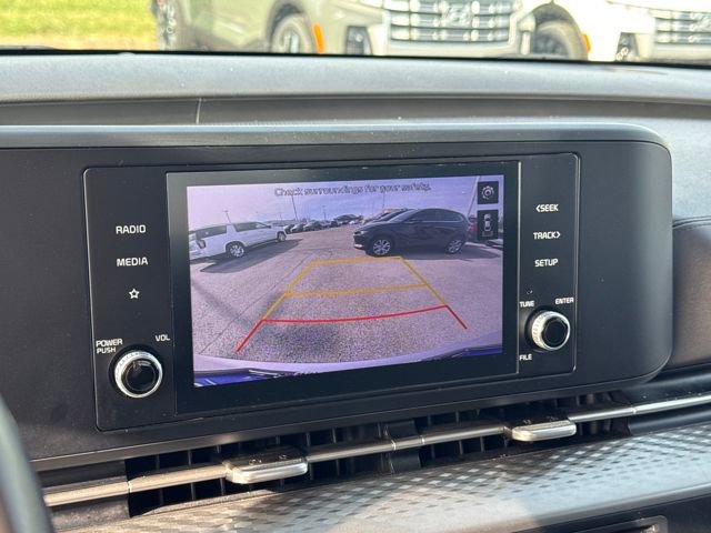 Used 2022 Kia Carnival LX image 19