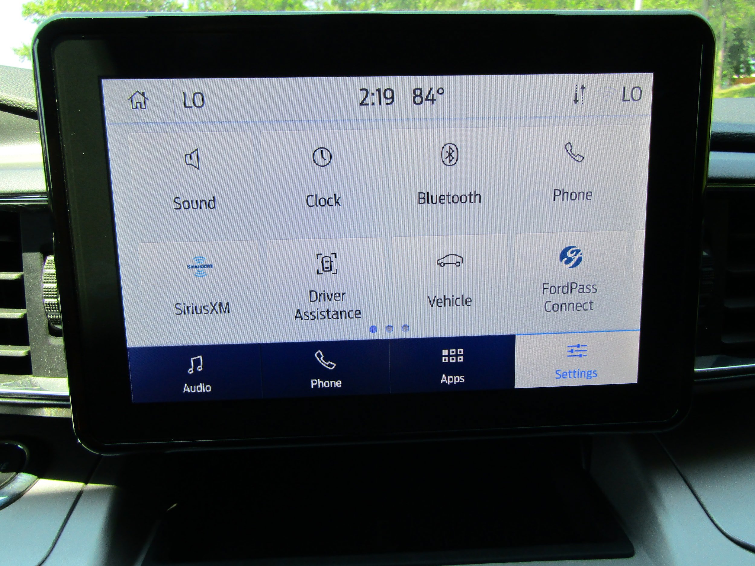 Used 2024 Ford Explorer XLT w/ Equipment Group 202A AWD/4WD image 23