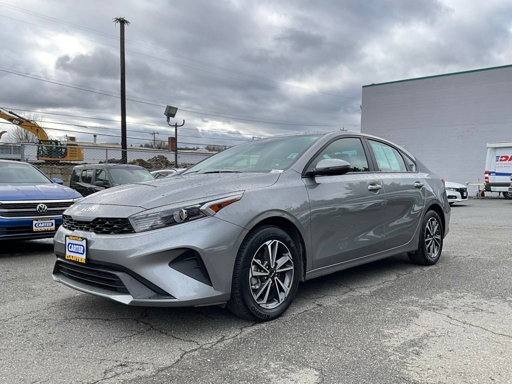 Used 2023 Kia Forte LXS w/ LXS Technology Package image 4