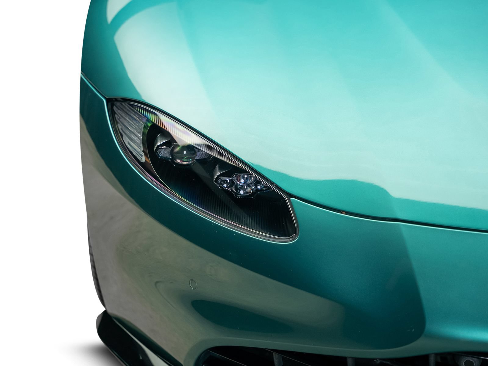 Used 2023 Aston Martin V8 Vantage Roadster RWD image 4