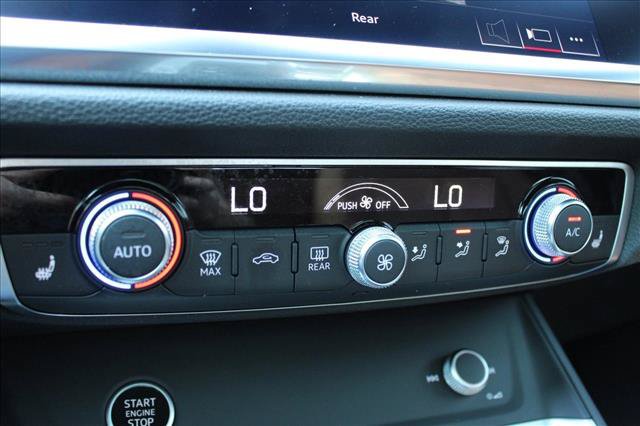 Used 2021 Audi Q3 2.0T Premium w/ Convenience Package AWD/4WD image 22
