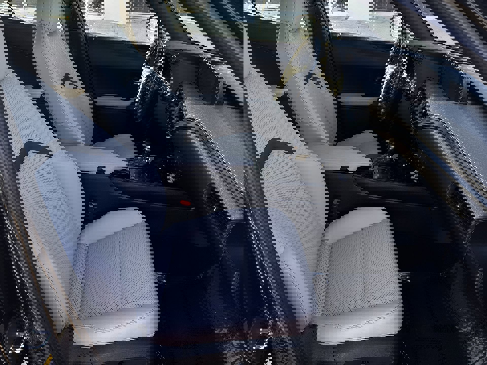 Used 2019 Lexus UX 250h image 29