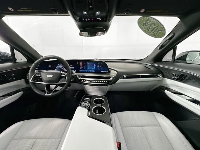 Used 2024 Cadillac Lyriq Sport image 3