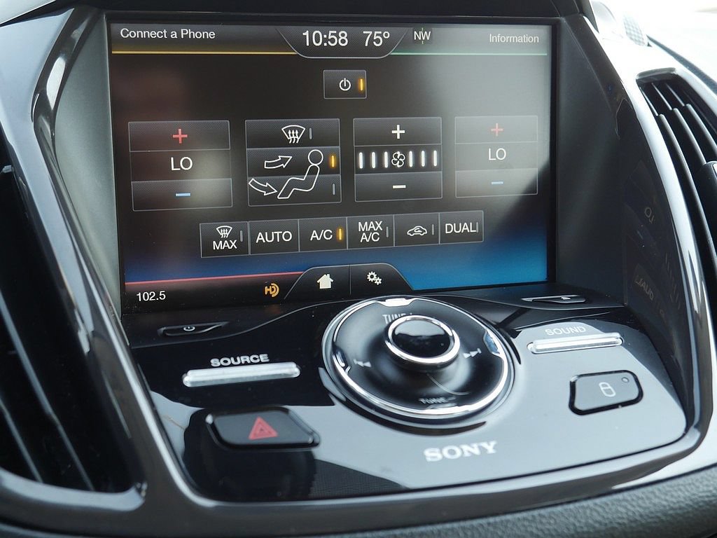 Used 2015 Ford Escape Titanium AWD/4WD image 38