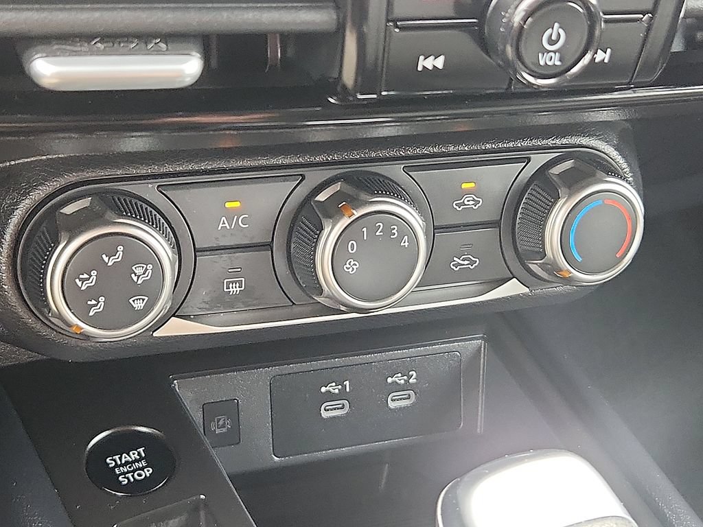 Certified 2025 Nissan Kicks SV AWD/4WD image 16