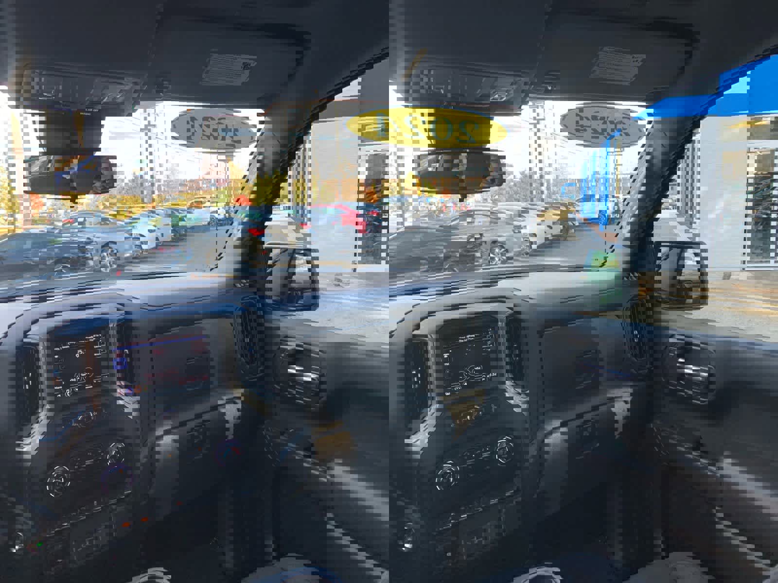 Certified 2024 Chevrolet Silverado 1500 Custom image 36