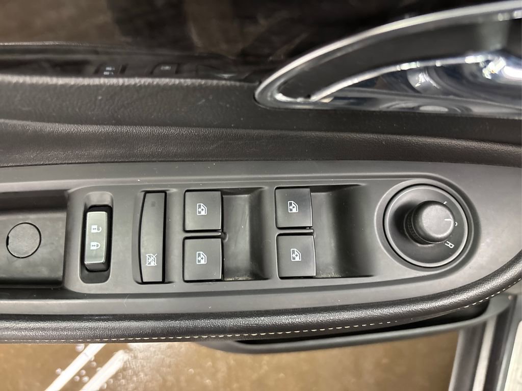 Used 2016 Buick Encore FWD image 31