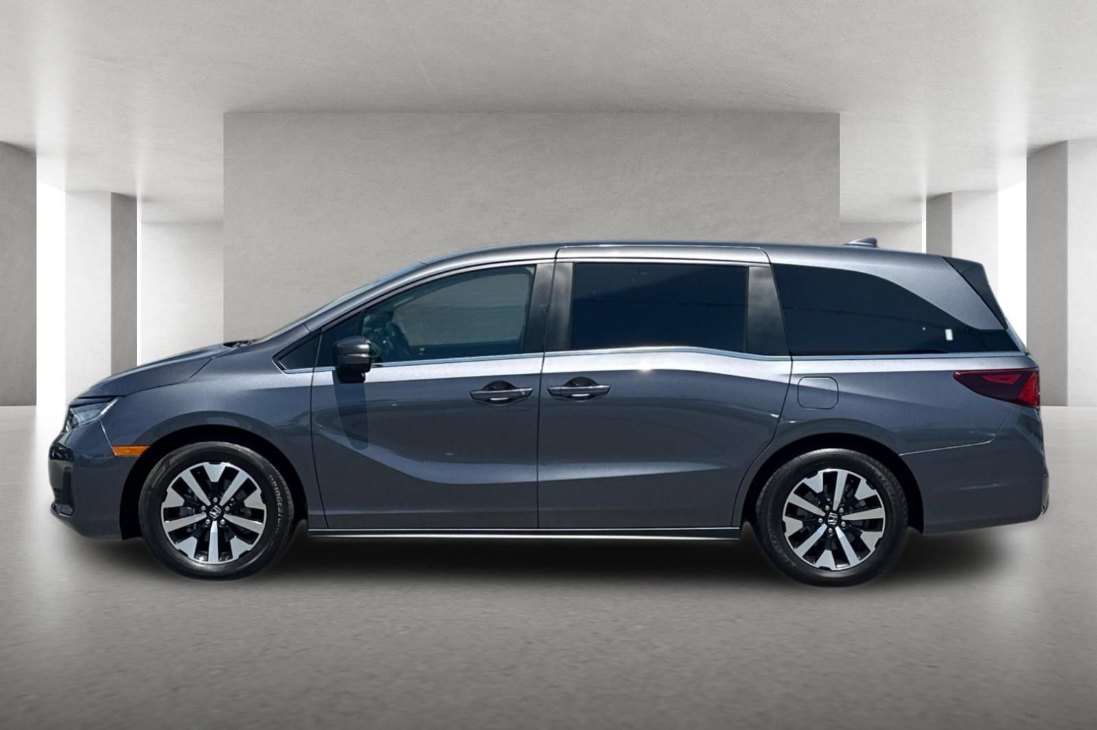 Used 2025 Honda Odyssey EX-L image 7