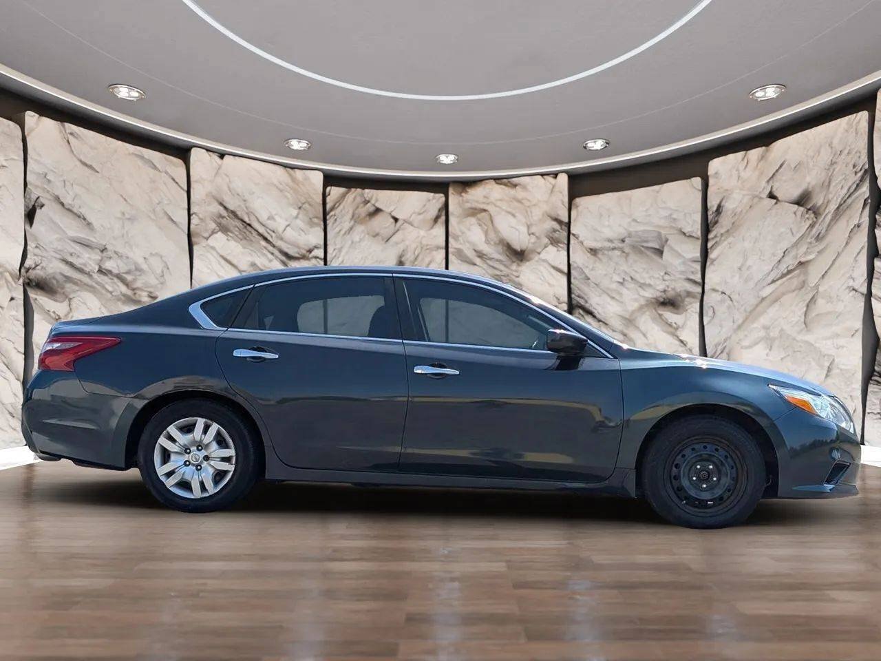 Used 2018 Nissan Altima 2.5 S w/ S Convenience Package FWD image 15
