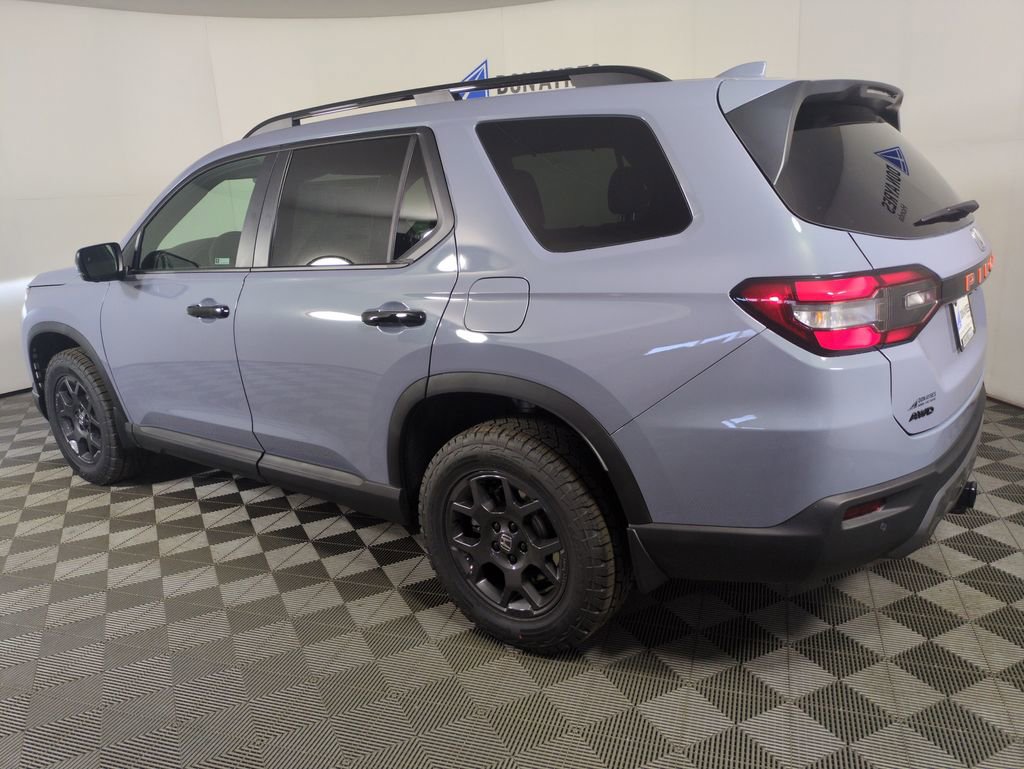 New 2026 Honda Pilot TrailSport image 3