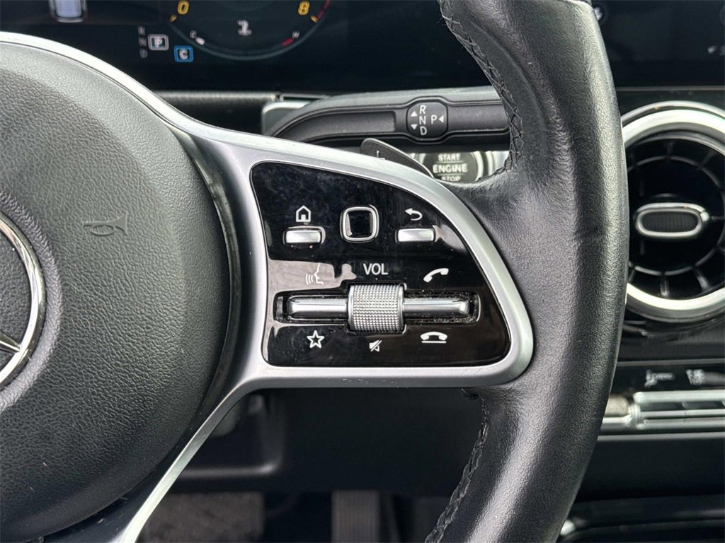 Used 2022 Mercedes-Benz GLB 250 image 38