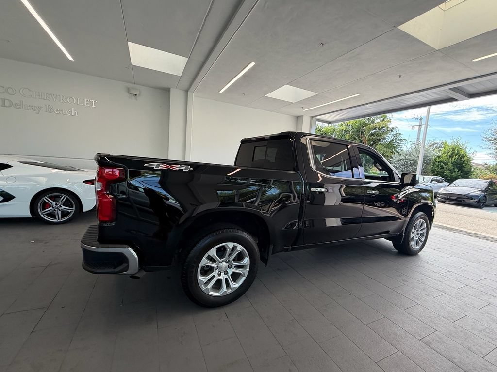 Used 2022 Chevrolet Silverado 1500 LTZ w/ LTZ Premium Package AWD/4WD image 7