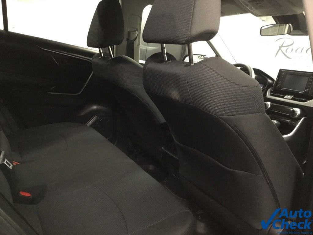 Used 2022 Toyota RAV4 LE AWD/4WD image 33
