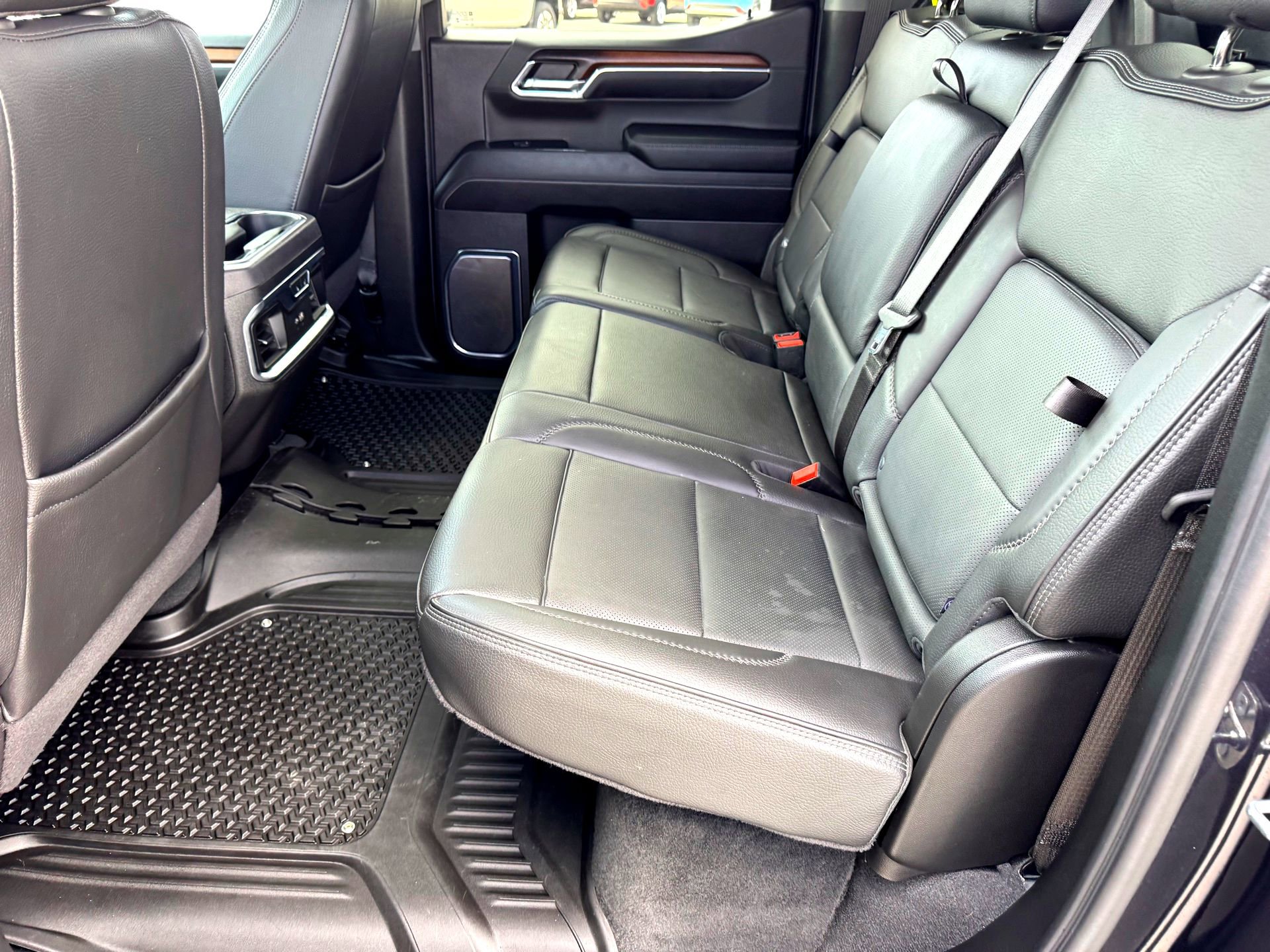 Used 2024 GMC Sierra 1500 Denali w/ Denali Reserve Package AWD/4WD image 20
