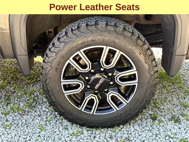 Used 2023 GMC Sierra 2500 AT4 w/ AT4 Preferred Package AWD/4WD image 9