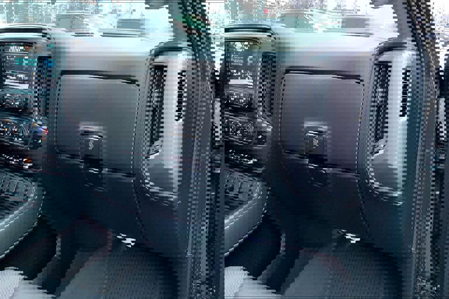 Used 2018 GMC Sierra 2500 SLT w/ Duramax Plus Package image 18