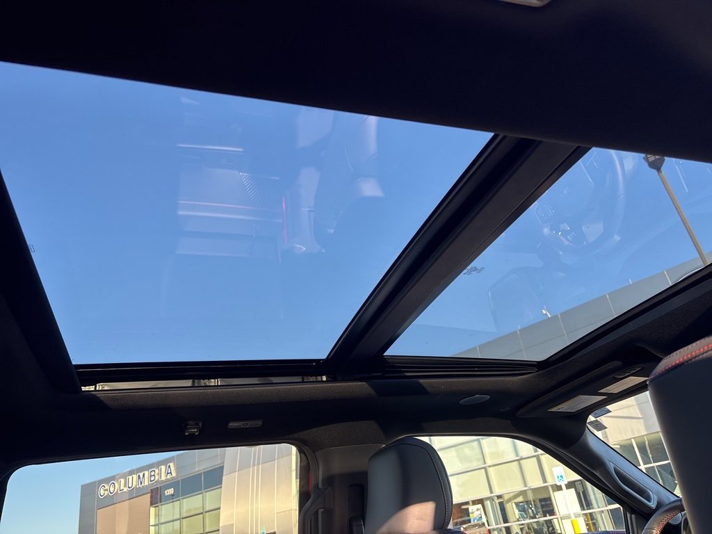 Used 2025 Ford F150 Raptor image 16