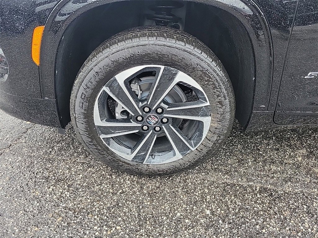 New 2025 Buick Enclave Sport Touring w/ Power Package image 7