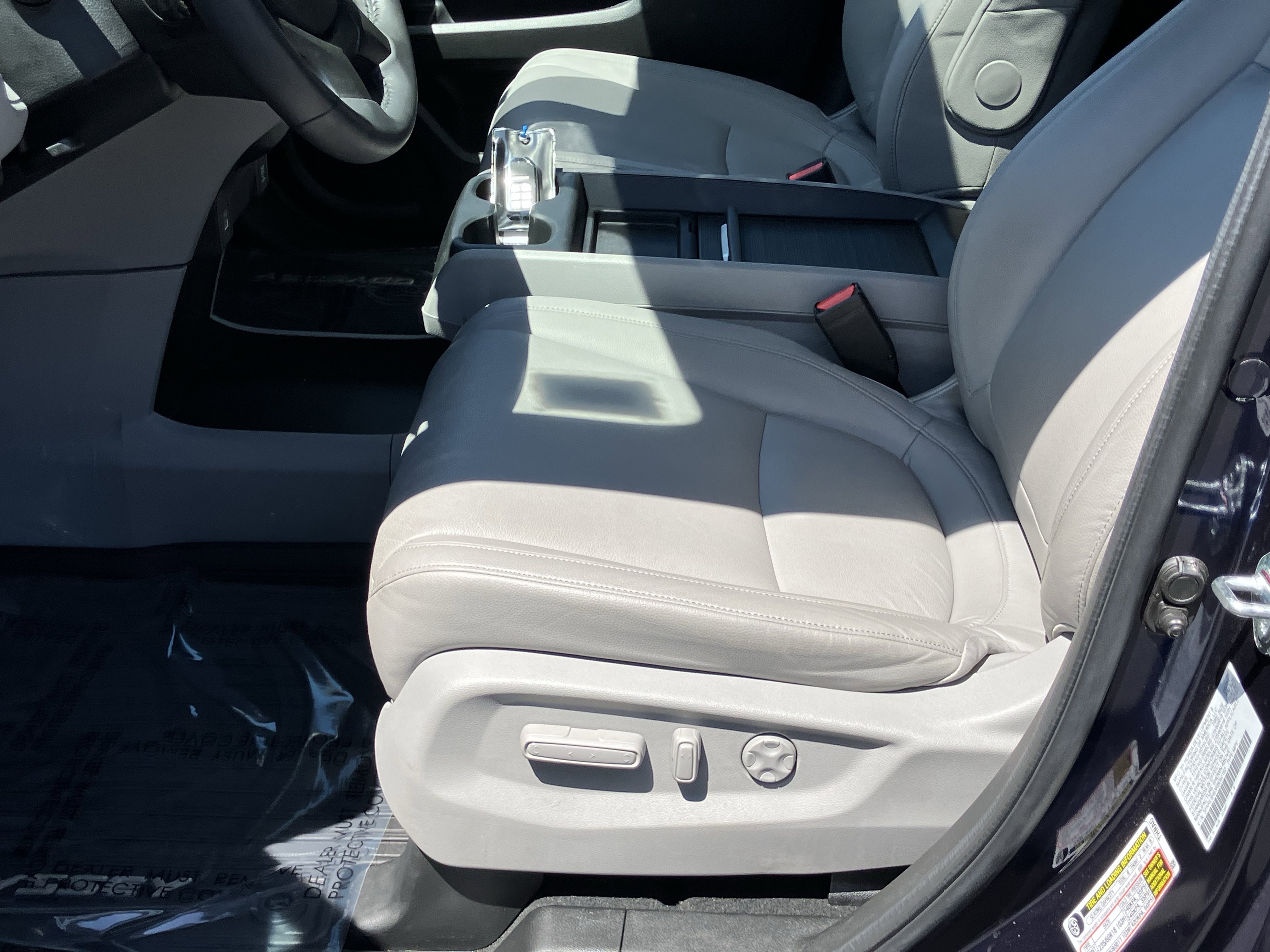 Certified 2024 Honda Odyssey EX-L image 17