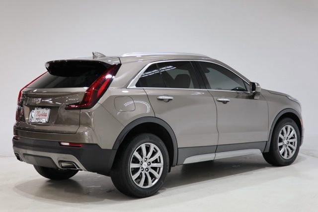 Used 2020 Cadillac XT4 Premium Luxury w/ Technology Package FWD image 8
