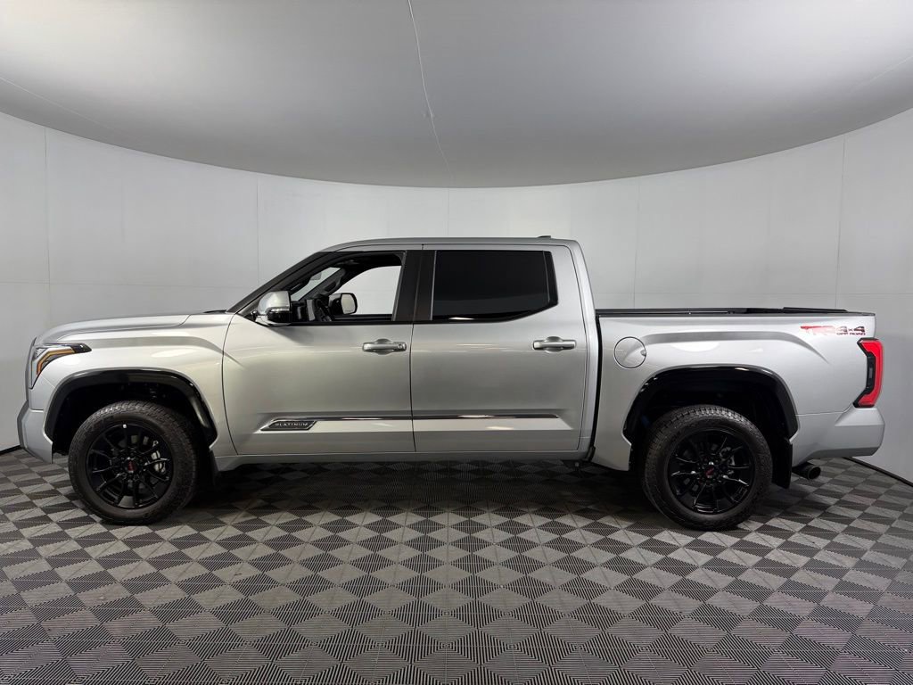 Used 2025 Toyota Tundra Platinum w/ TRD Off-Road Package AWD/4WD image 10