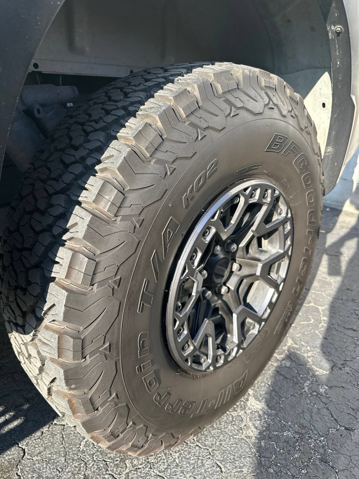 Used 2023 Ford F150 Raptor w/ Equipment Group 802A Raptor R AWD/4WD image 6