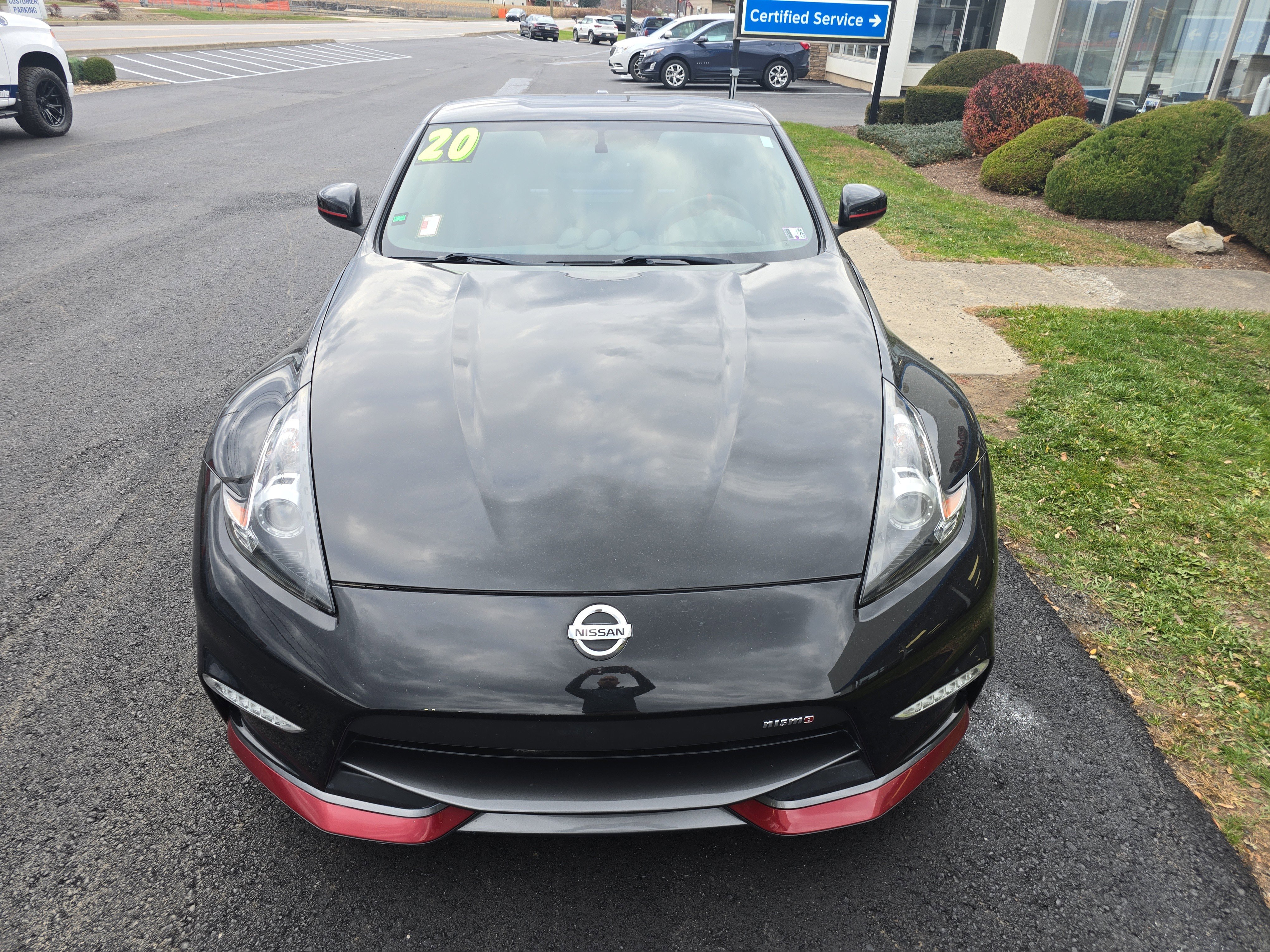 Used 2020 Nissan 370Z NISMO image 9